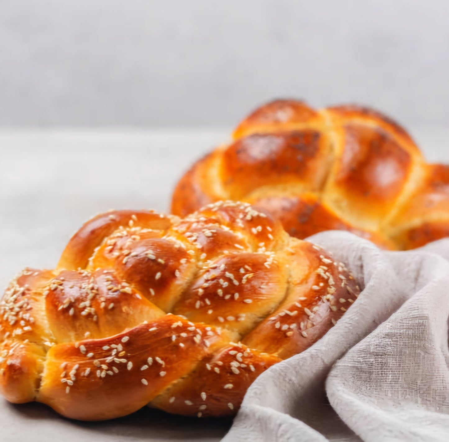 Shanah tovah round sweet challah